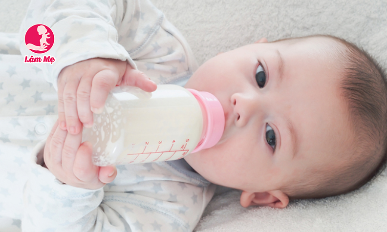 Giải đáp vấn đề trẻ 1 tuổi uống sữa tươi được không?